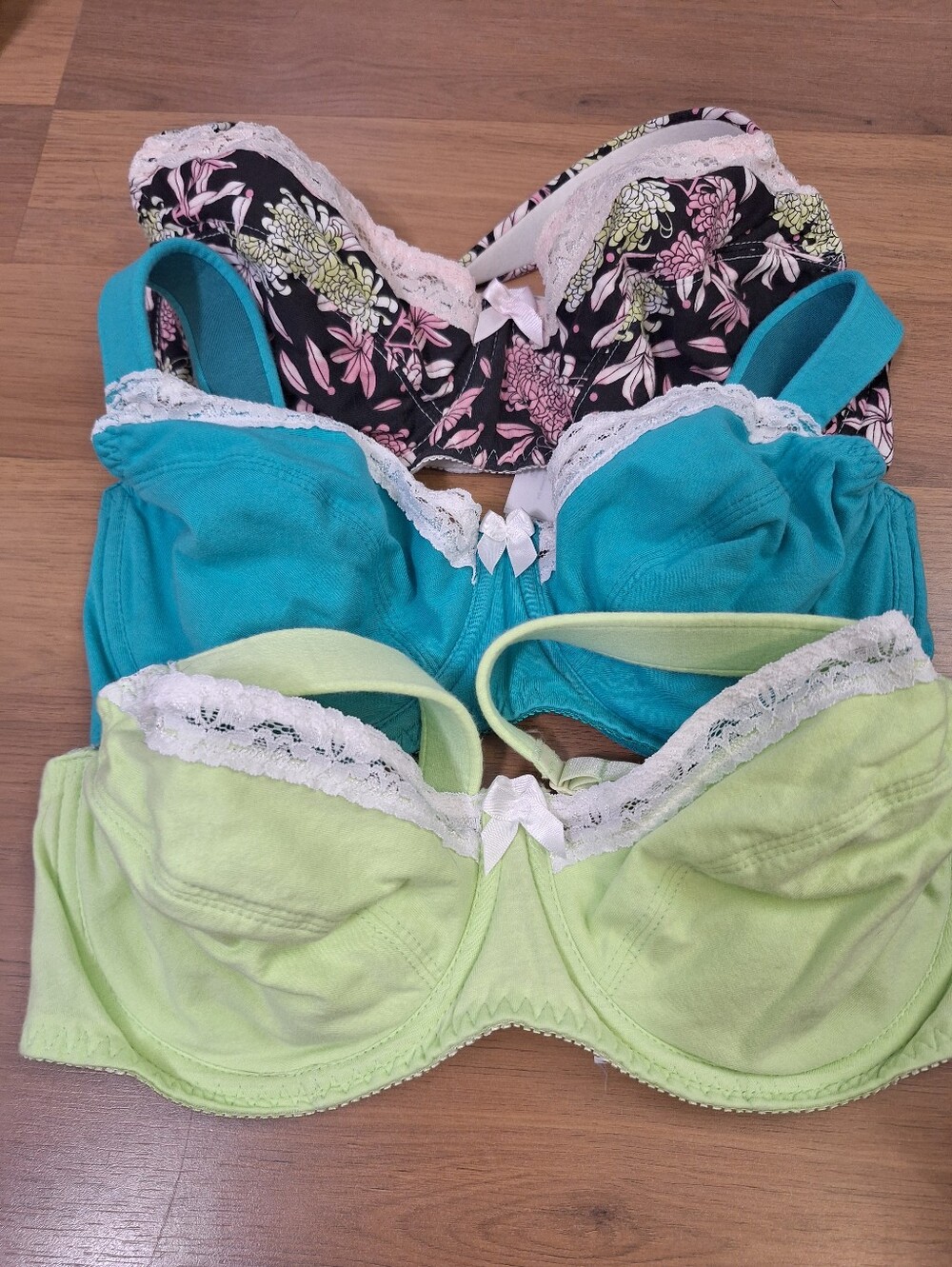 3 Pieces, Curve Muse Bras. 36D, Padded Straps, Underwire, Unlined